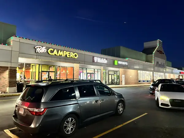 Storefront roofline lighting in Boston, MA