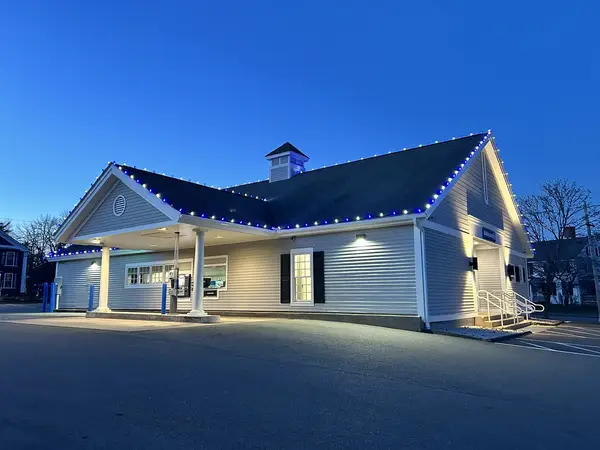 Storefront roofline lighting in Winchendon, MA