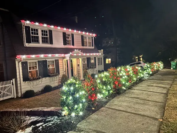 Residential Christmas light installation by the Holiday Lights Decor network