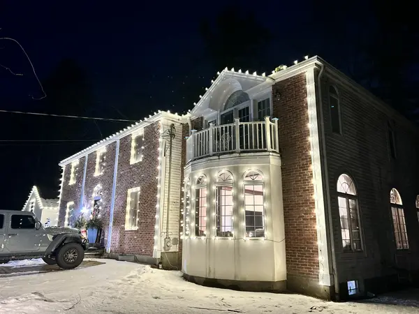 Residential Christmas light installation by the Holiday Lights Decor network