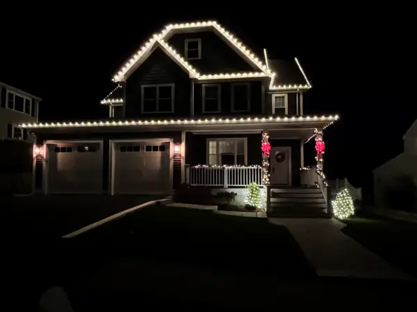 Residential Christmas light installation by the Holiday Lights Decor network
